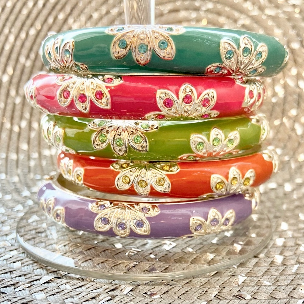 Set of 5 colorful enamel painted hinge bracelets